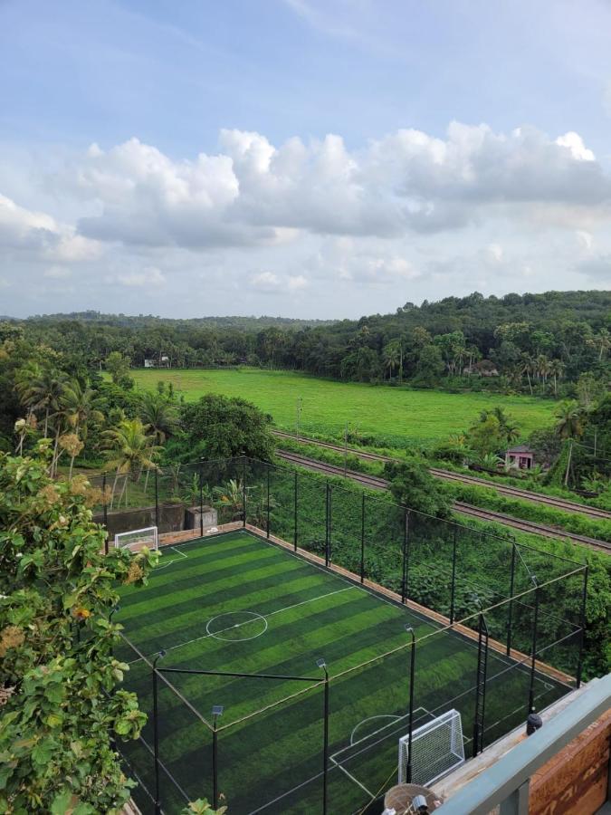 Beeza Clubhouse Hotel Kottayam Exterior photo