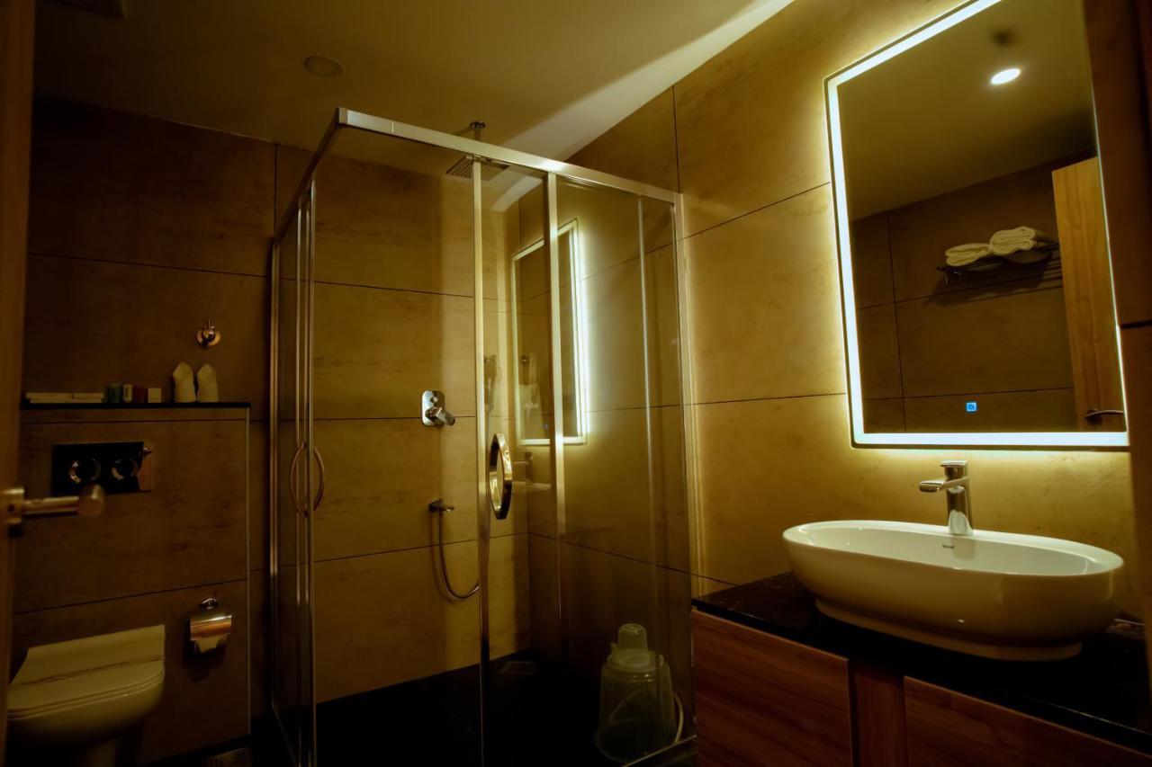Beeza Clubhouse Hotel Kottayam Exterior photo