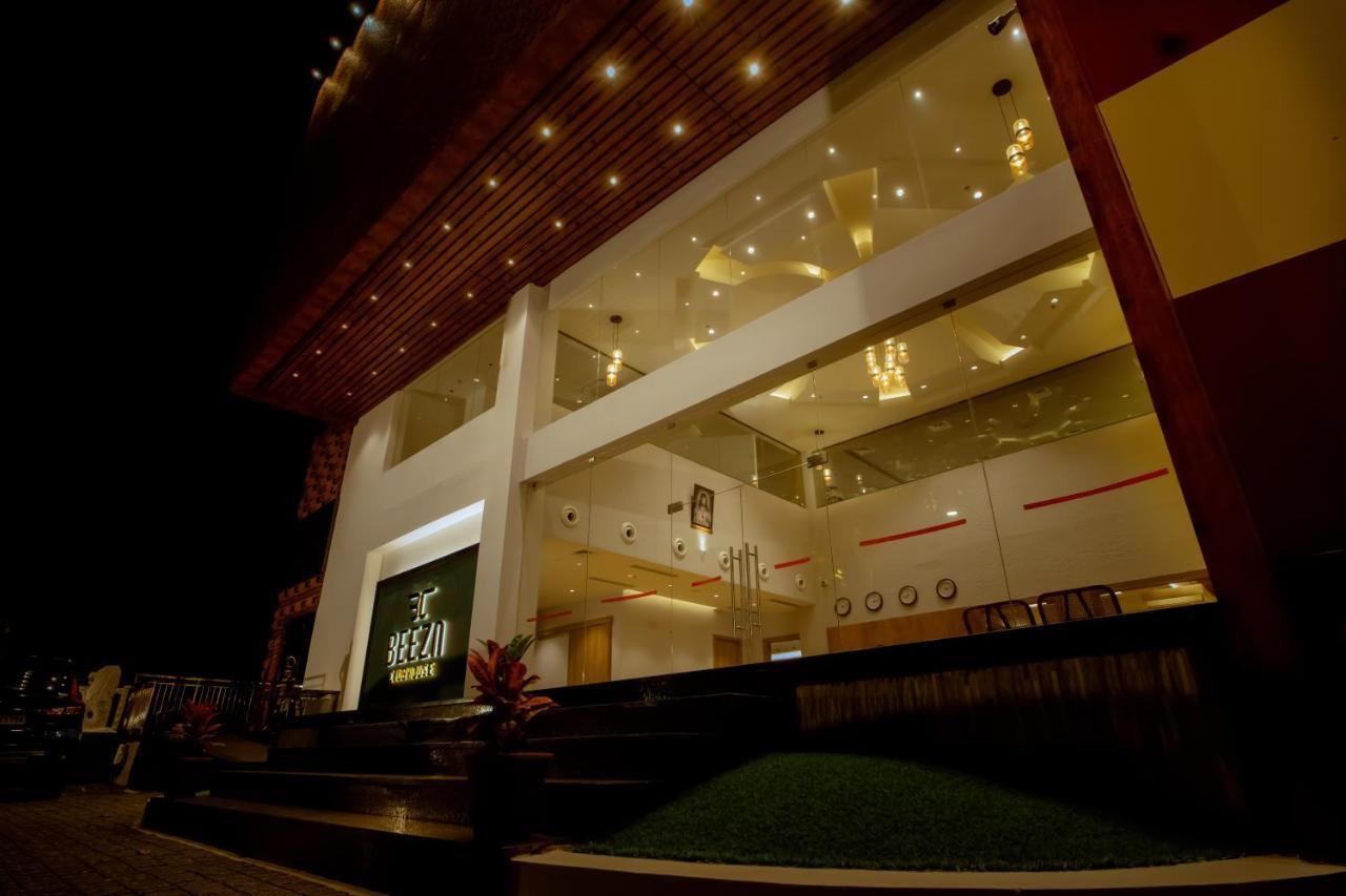 Beeza Clubhouse Hotel Kottayam Exterior photo